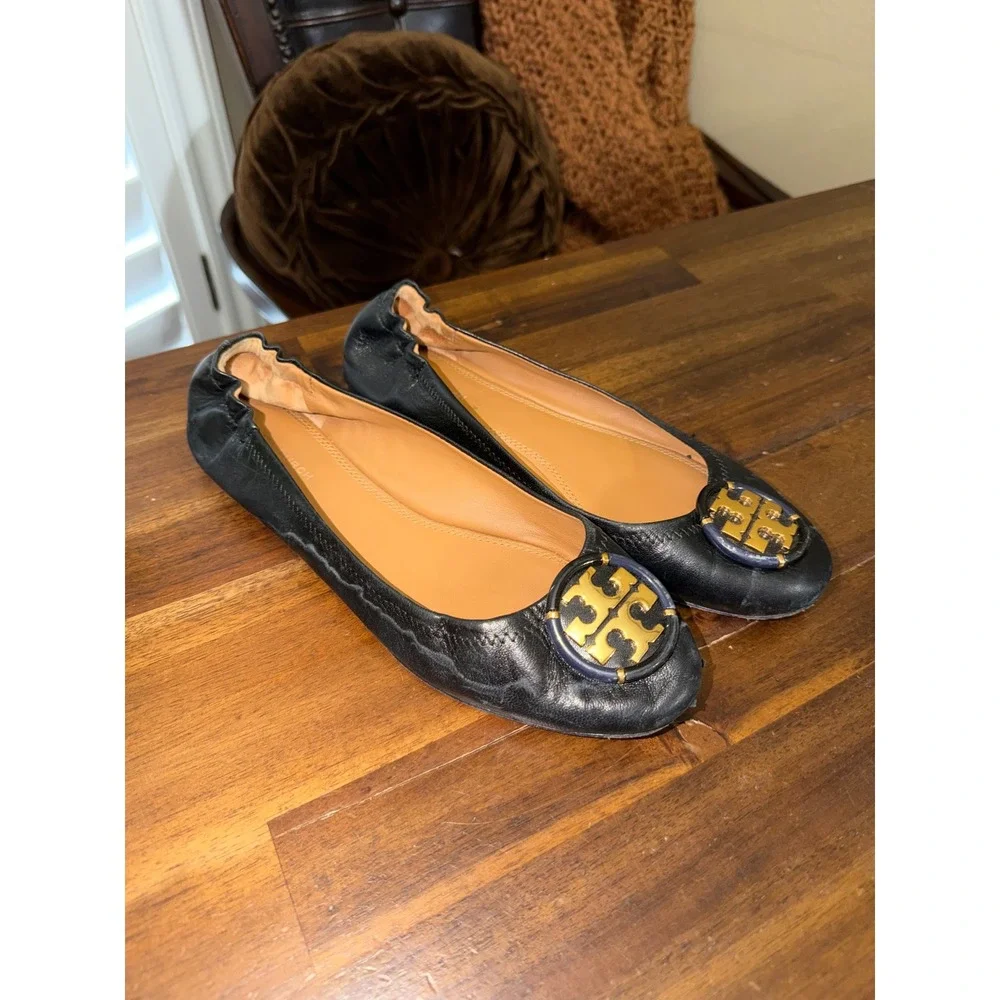 Tory Burch Reva Black‎ Leather Ballet Flats Gold Logo Medallion Size 8M